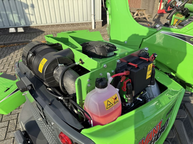 Нови Колесен товарач Avant 860i TDL+: снимка 12