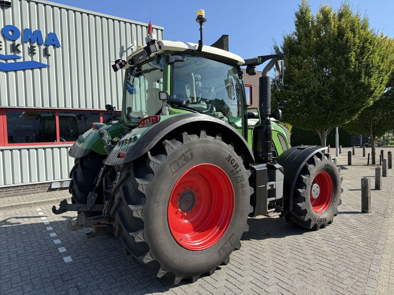 Fendt 720 S4 Vario PowerPlus - Трактор: снимка 3 Fendt 720 S4 Vario PowerPlus - Трактор: снимка 3