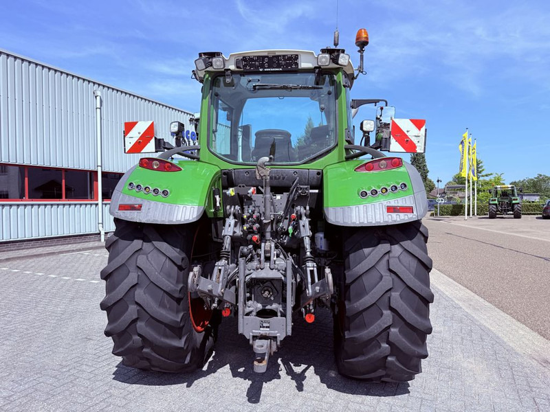 Fendt 722 Vario Power + - Трактор: снимка 4 Fendt 722 Vario Power + - Трактор: снимка 4