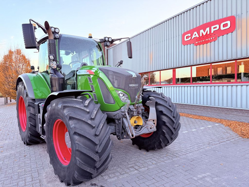 Fendt 724 S4 Profi Plus - Трактор: снимка 4 Fendt 724 S4 Profi Plus - Трактор: снимка 4