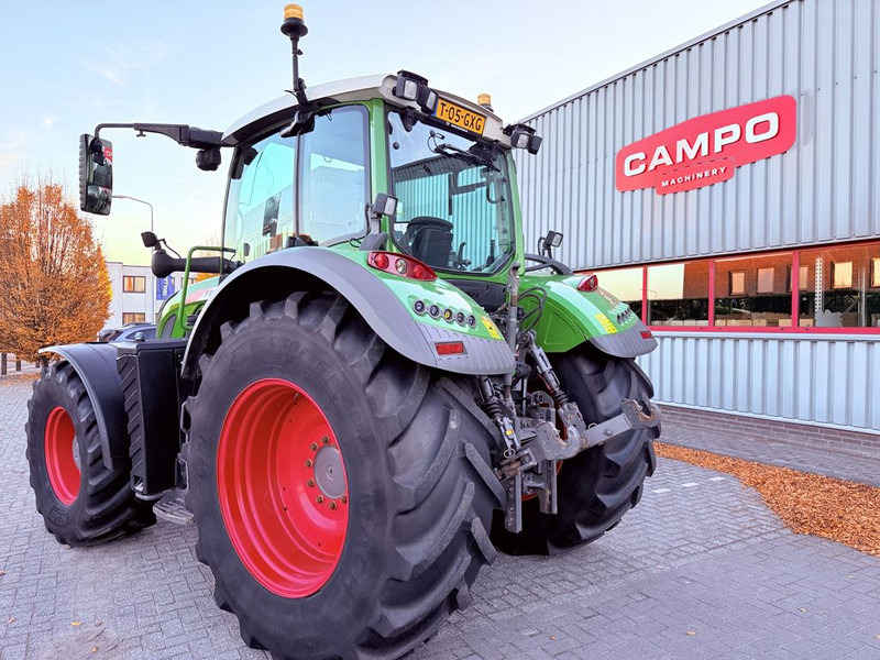 Fendt 724 S4 Profi Plus - Трактор: снимка 2 Fendt 724 S4 Profi Plus - Трактор: снимка 2