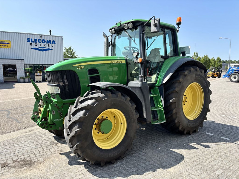 John Deere 7530 Premium AutoPowr - Трактор: снимка 1 John Deere 7530 Premium AutoPowr - Трактор: снимка 1