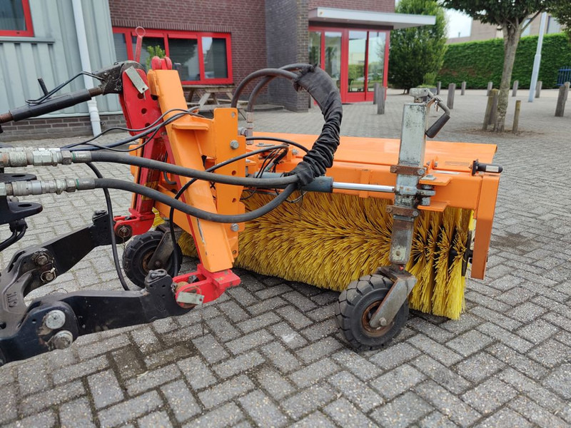 Nesbo HF1600S Veegmachine - Четка за Комунална/ Специална техника: снимка 3 Nesbo HF1600S Veegmachine - Четка за Комунална/ Специална техника: снимка 3