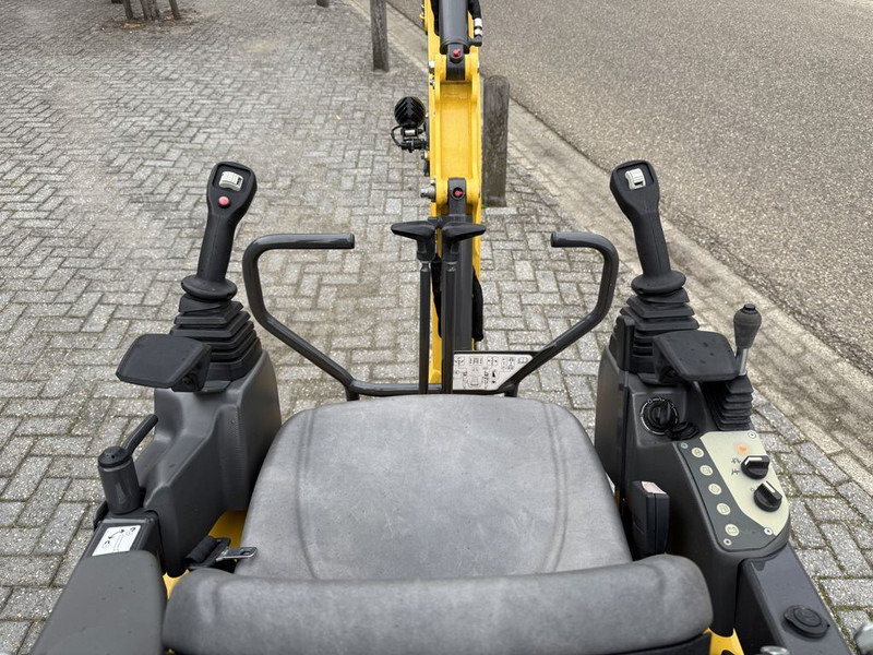 New Holland E14D Minigraver Nieuw (Overjarig) - Мини багер: снимка 5 New Holland E14D Minigraver Nieuw (Overjarig) - Мини багер: снимка 5