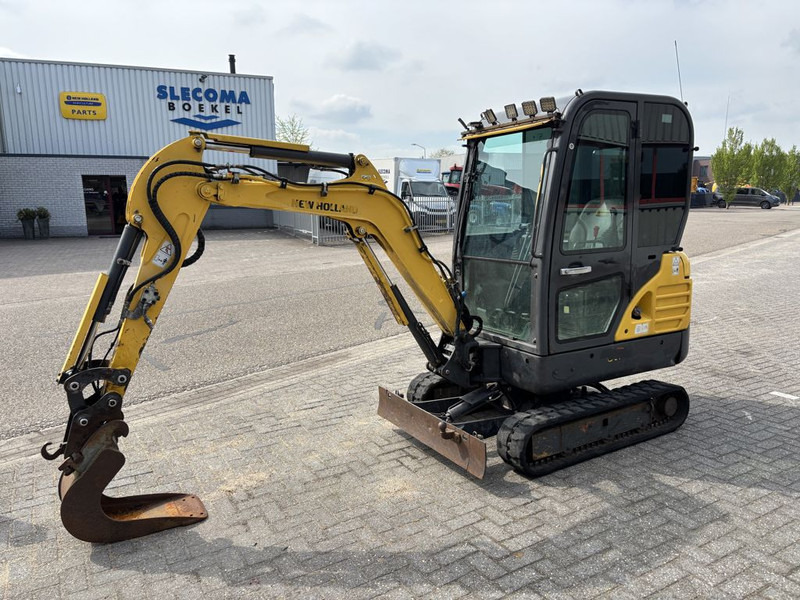 New Holland E18C Minigraver - Мини багер: снимка 1 New Holland E18C Minigraver - Мини багер: снимка 1