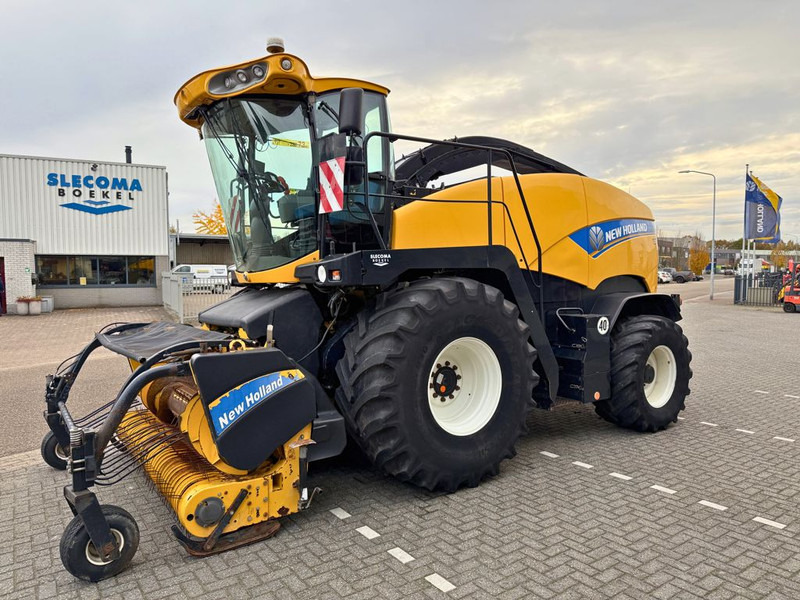 New Holland FR9050 - Силажокомбайн: снимка 1 New Holland FR9050 - Силажокомбайн: снимка 1