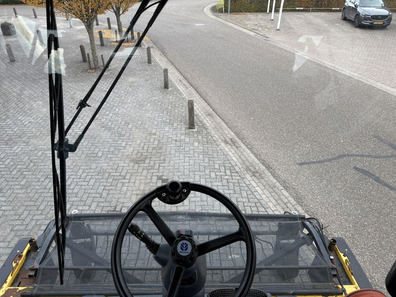 New Holland FR9050 - Силажокомбайн: снимка 5 New Holland FR9050 - Силажокомбайн: снимка 5