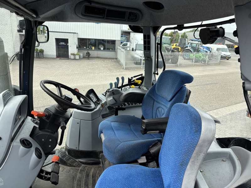 New Holland T6010 Plus Supersteer - Трактор: снимка 5 New Holland T6010 Plus Supersteer - Трактор: снимка 5