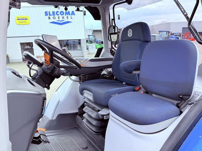 New Holland T7.315HD Auto Command + GPS - Трактор: снимка 5 New Holland T7.315HD Auto Command + GPS - Трактор: снимка 5
