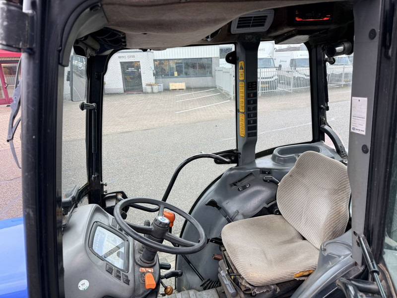 New Holland TN95NA Smalspoortrekker - Малък трактор: снимка 5 New Holland TN95NA Smalspoortrekker - Малък трактор: снимка 5