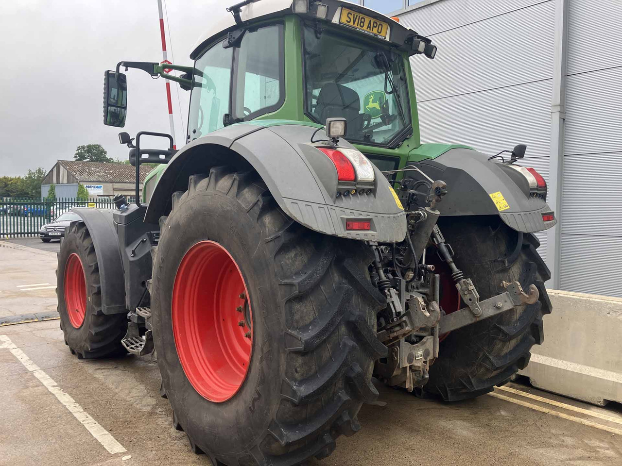 Fendt 828 Profi Plus - Трактор: снимка 4 Fendt 828 Profi Plus - Трактор: снимка 4