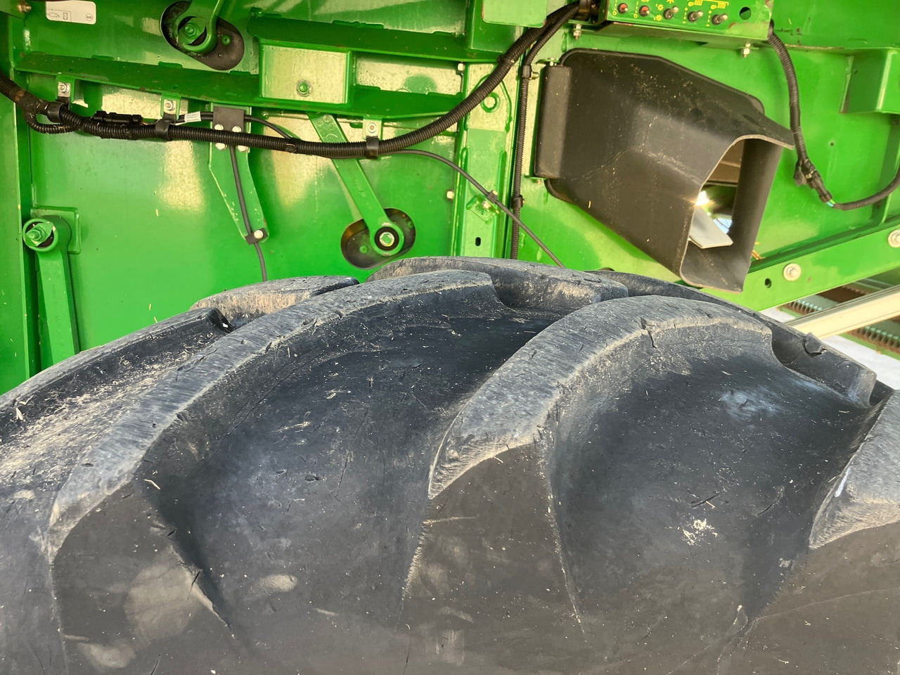 Зърнокомбайн JOHN DEERE S685 TM: снимка 19