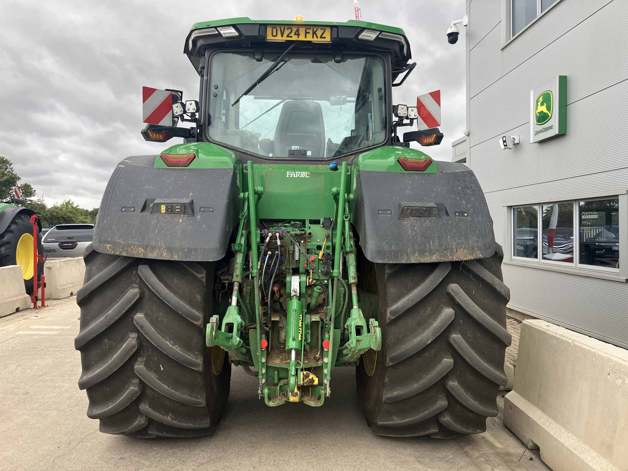 John Deer 7R 350 - Трактор: снимка 4 John Deer 7R 350 - Трактор: снимка 4
