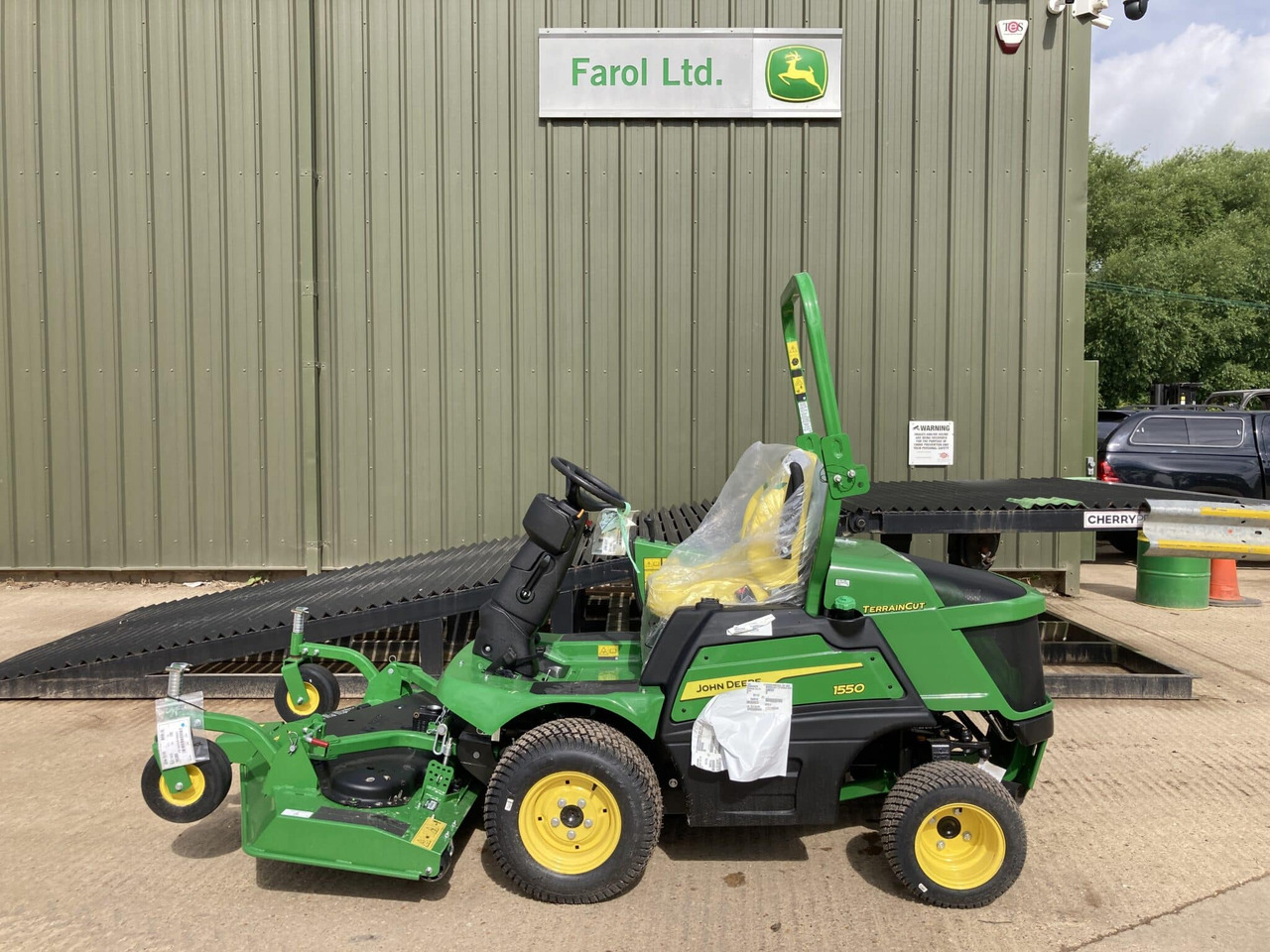 John Deere 1550 front mower - Косачка за трева: снимка 2 John Deere 1550 front mower - Косачка за трева: снимка 2