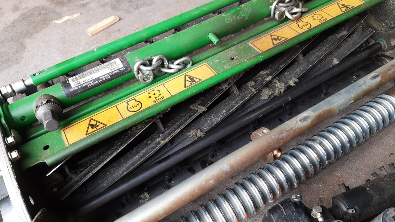 John Deere 2750E QA5 11bld cutting units - Косачка за трева: снимка 2 John Deere 2750E QA5 11bld cutting units - Косачка за трева: снимка 2