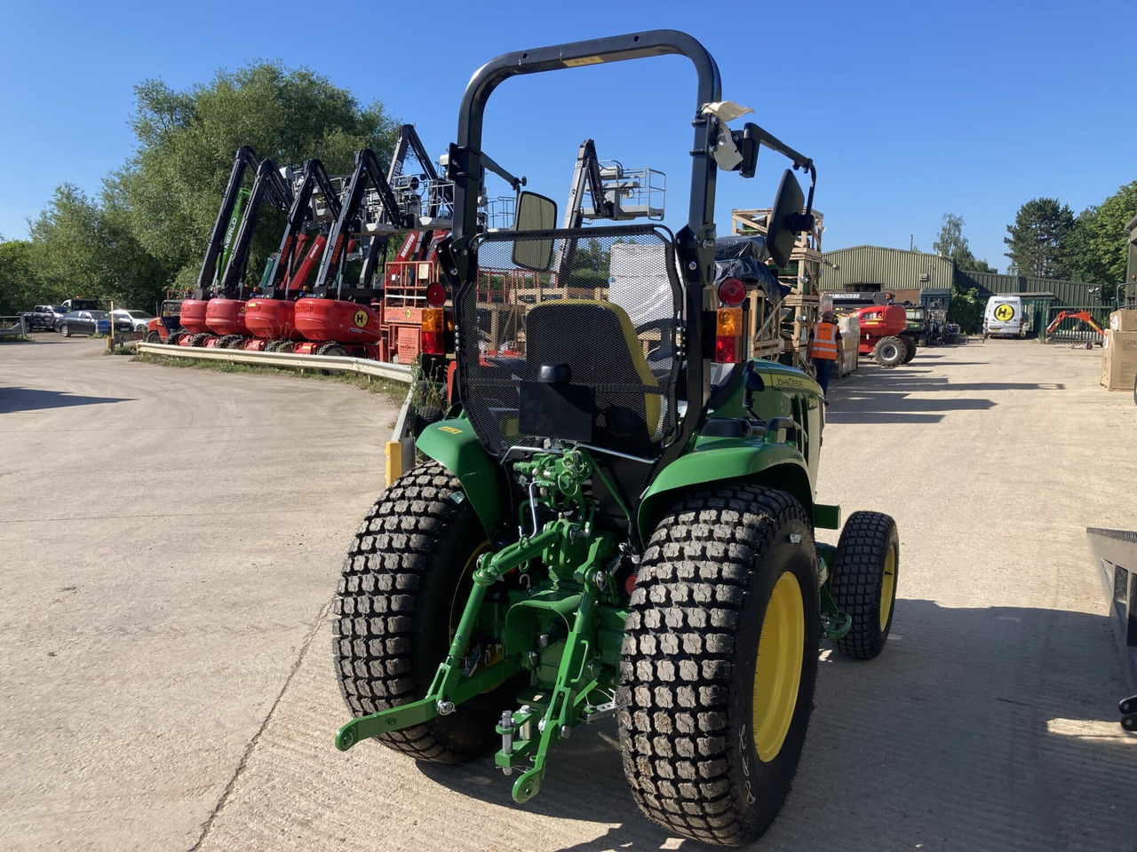 John Deere 3039R compact tractor - Малък трактор: снимка 5 John Deere 3039R compact tractor - Малък трактор: снимка 5