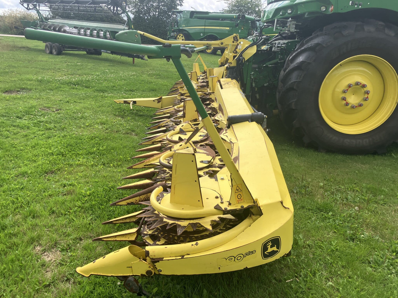 John Deere 390 Plus - Хедер за царевица: снимка 3 John Deere 390 Plus - Хедер за царевица: снимка 3
