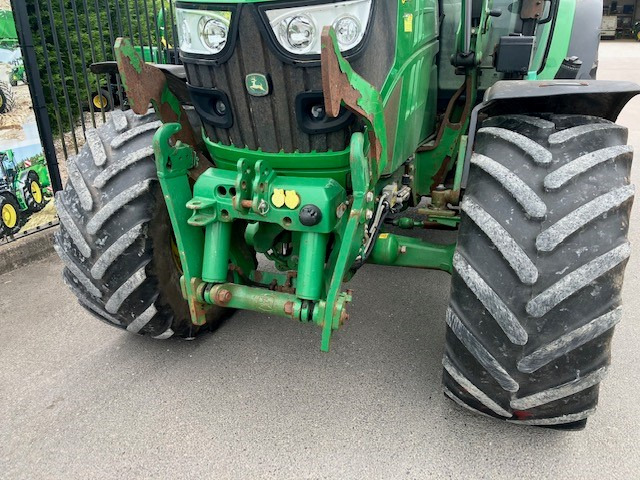 John Deere 6125R - Трактор: снимка 2 John Deere 6125R - Трактор: снимка 2