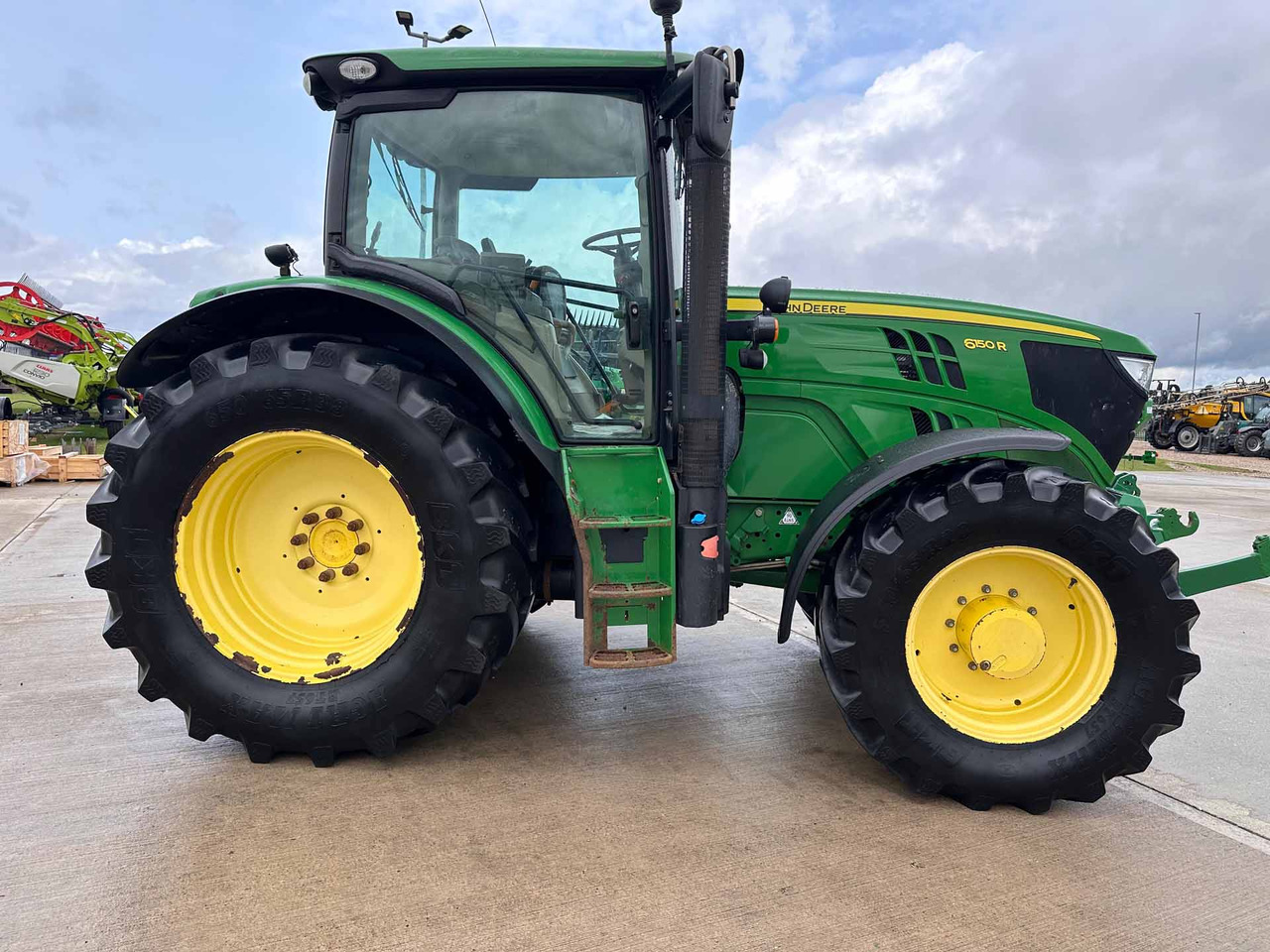 John Deere 6150R - Трактор: снимка 4 John Deere 6150R - Трактор: снимка 4