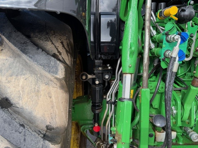 Трактор John Deere 6155M: снимка 11