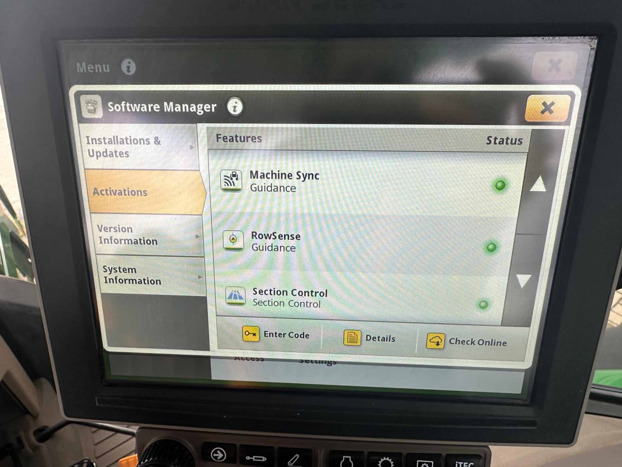 Трактор John Deere 6215R: снимка 18