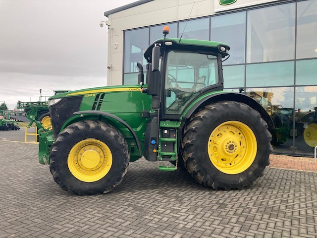 John Deere 7310R - Трактор: снимка 3 John Deere 7310R - Трактор: снимка 3