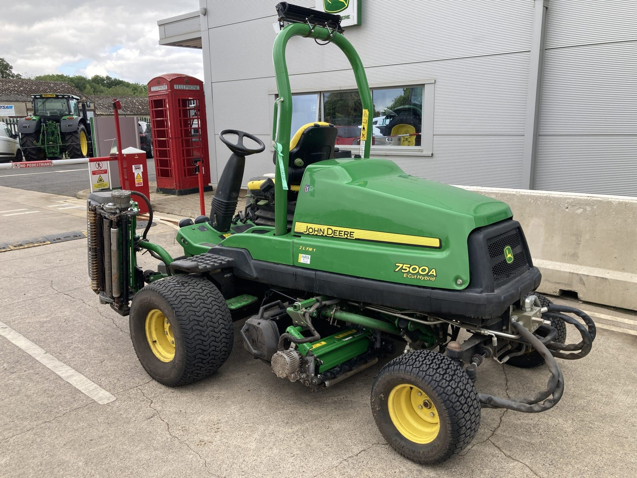 John Deere 7500AE light weight fairway mower - Косачка за трева: снимка 3 John Deere 7500AE light weight fairway mower - Косачка за трева: снимка 3