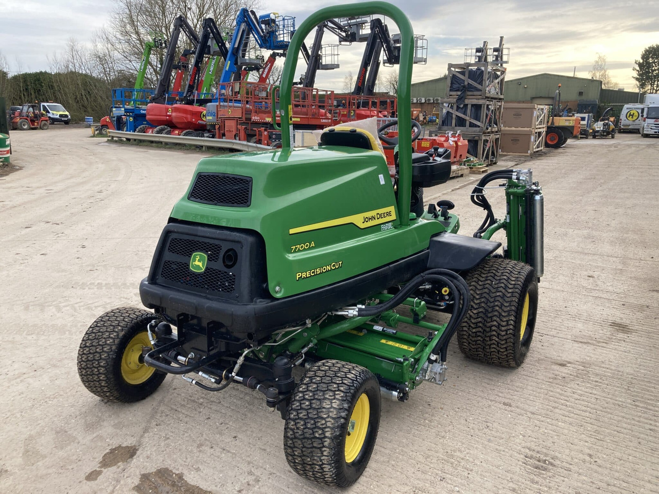 John Deere 7700A Fairway Mower - Косачка за трева: снимка 5 John Deere 7700A Fairway Mower - Косачка за трева: снимка 5