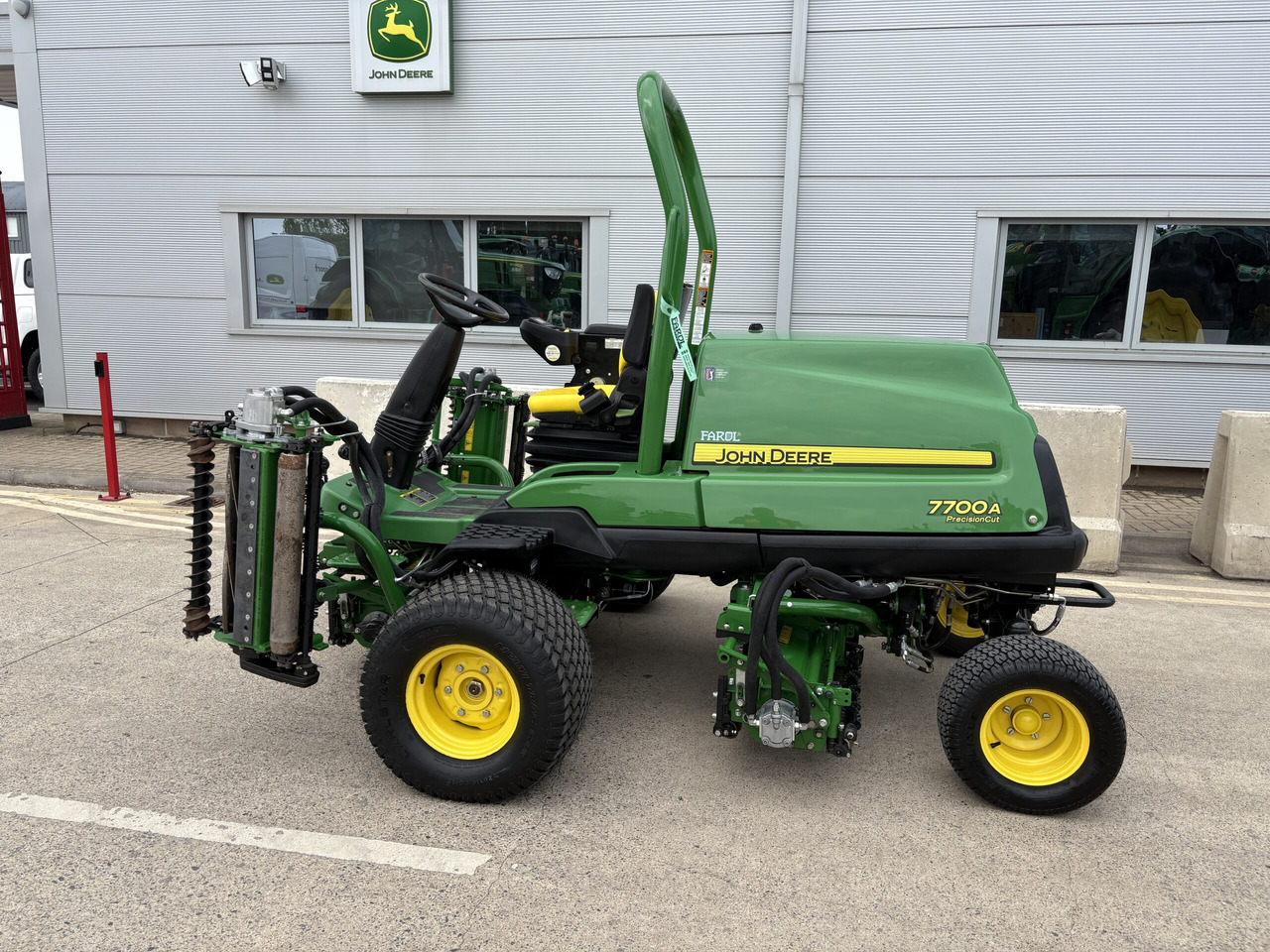 John Deere 7700A Fairway Mower - Косачка за трева: снимка 1 John Deere 7700A Fairway Mower - Косачка за трева: снимка 1