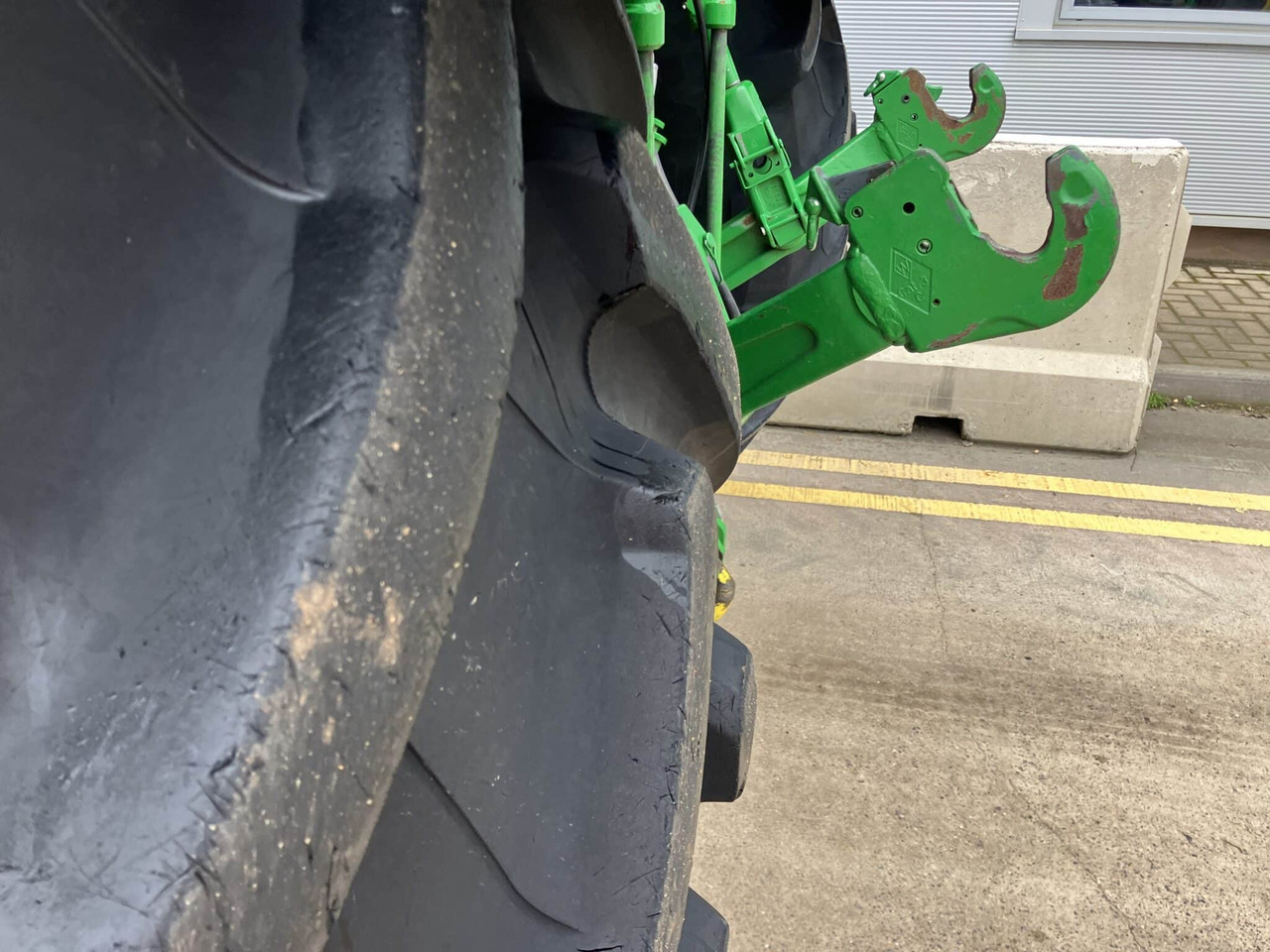 Трактор John Deere 7R 310: снимка 15