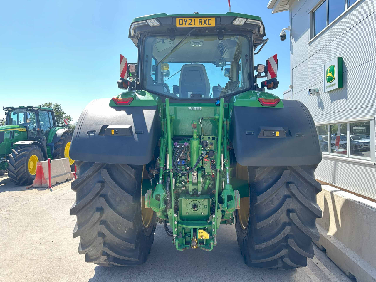 John Deere 7R 350 - Трактор: снимка 5 John Deere 7R 350 - Трактор: снимка 5