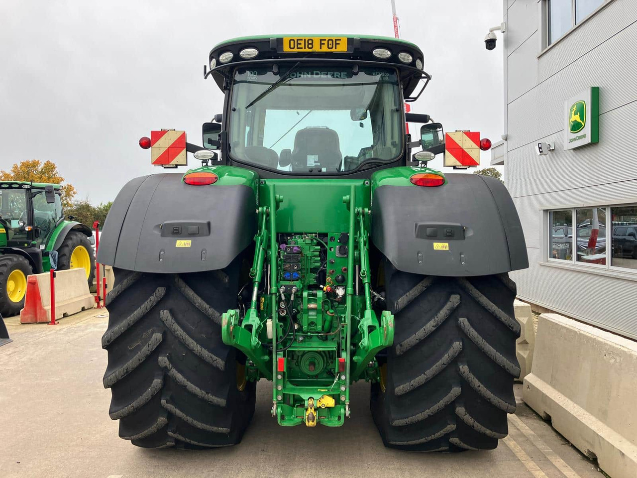 John Deere 8400R - Трактор: снимка 4 John Deere 8400R - Трактор: снимка 4