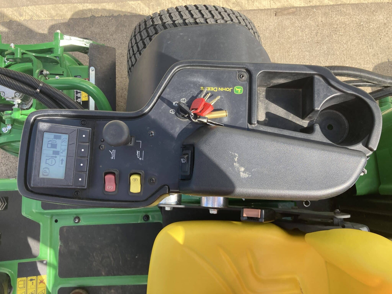 Косачка за трева John Deere 8800A 5 pod rotary mower: снимка 9