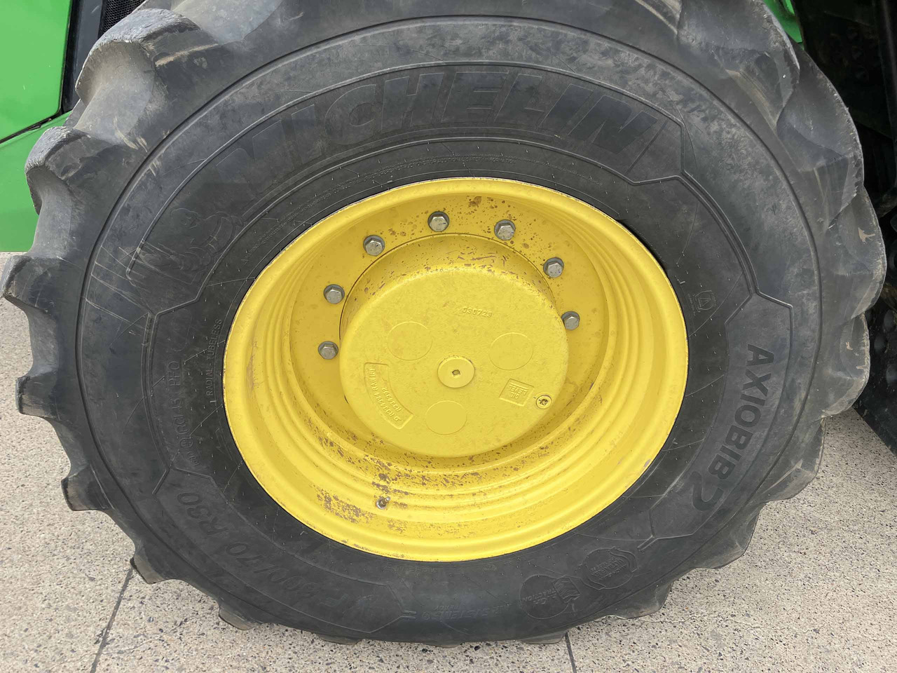 Трактор John Deere 8R 370: снимка 11