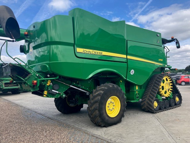 John Deere S790 - Зърнокомбайн: снимка 4 John Deere S790 - Зърнокомбайн: снимка 4