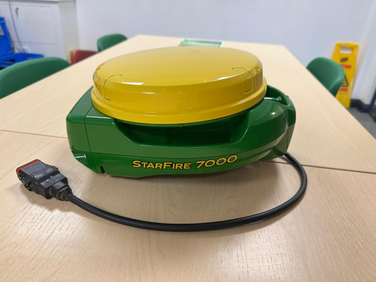 John Deere SF7000 GPS Dome - Навигационна система за Селскостопанска техника: снимка 1 John Deere SF7000 GPS Dome - Навигационна система за Селскостопанска техника: снимка 1