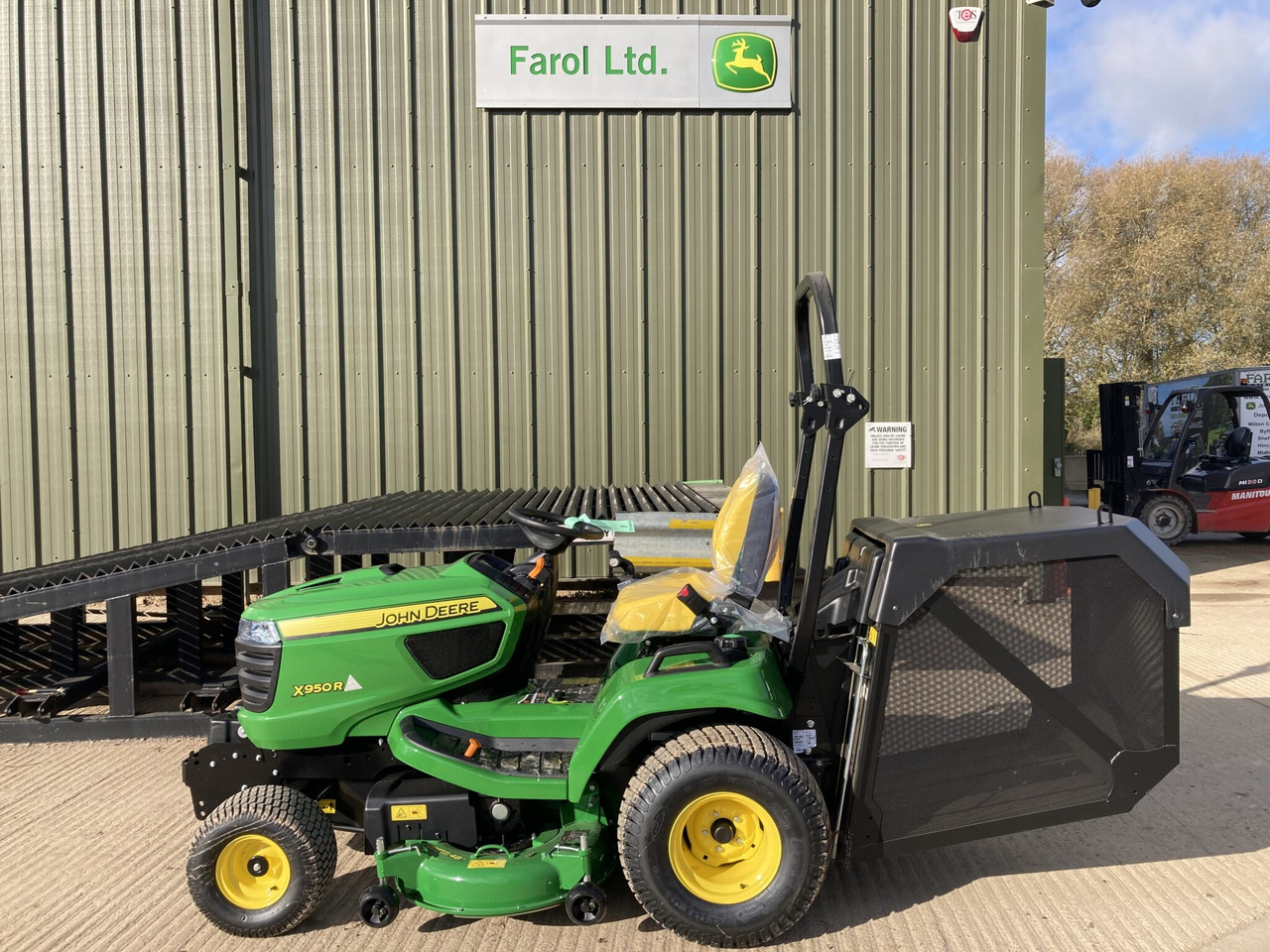 John Deere X950R ride on mower - Косачка за трева: снимка 2 John Deere X950R ride on mower - Косачка за трева: снимка 2
