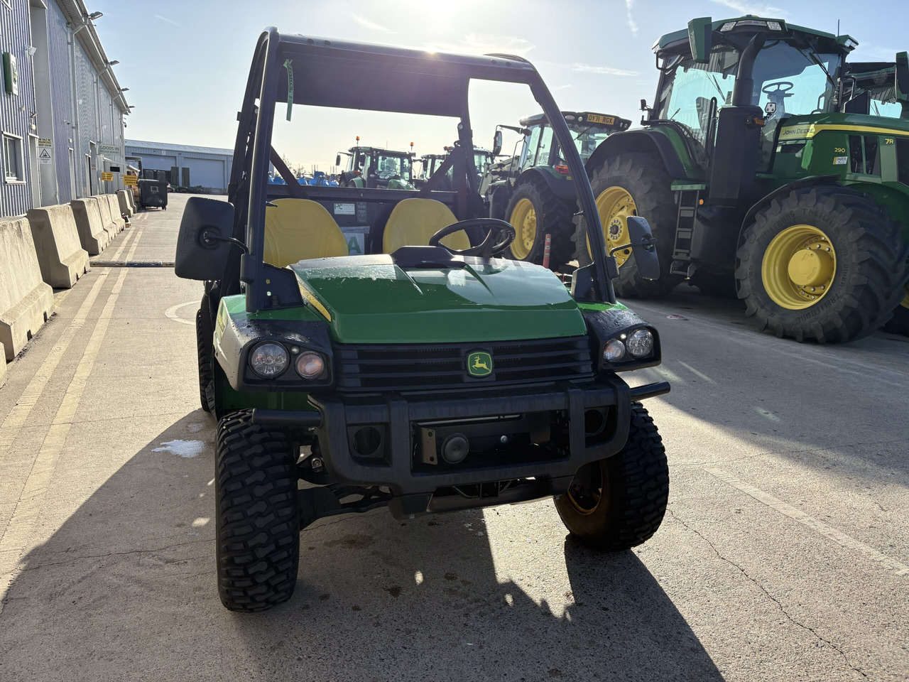 John Deere XUV855M Gator - Четириколка: снимка 2 John Deere XUV855M Gator - Четириколка: снимка 2