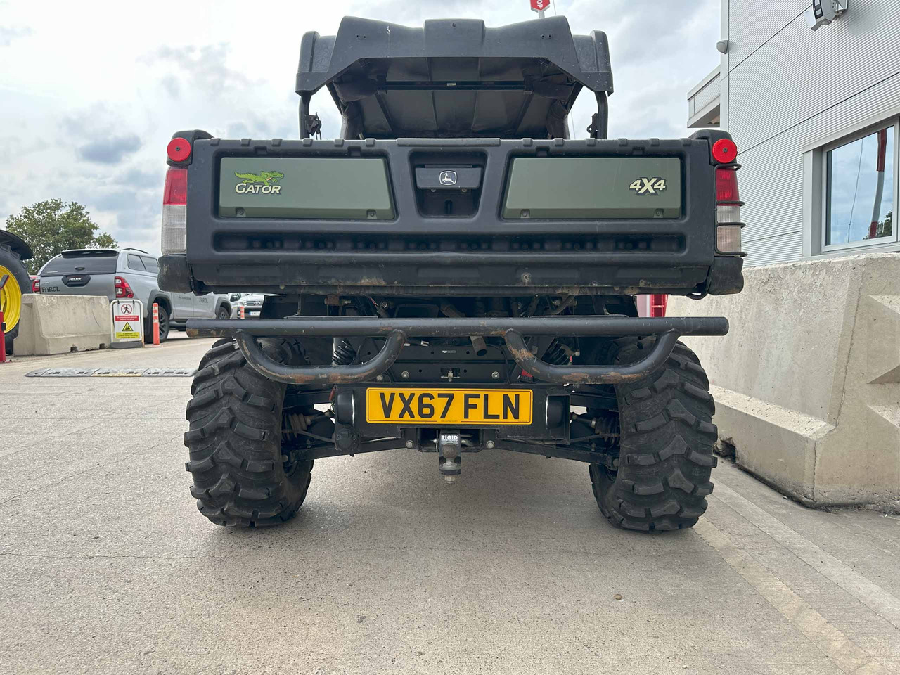 John Deere XUV855M S4 Gator - Четириколка: снимка 4 John Deere XUV855M S4 Gator - Четириколка: снимка 4