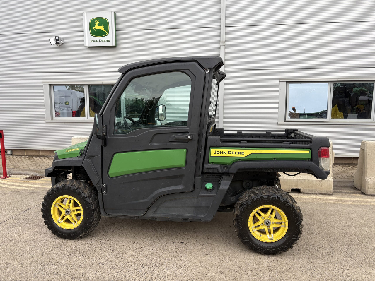 John Deere XUV865M Gator - Четириколка: снимка 1 John Deere XUV865M Gator - Четириколка: снимка 1