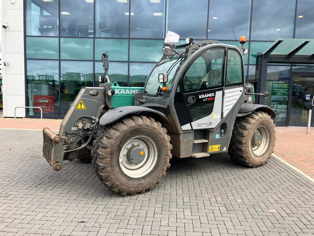 Kramer KT557 - Телескопичен товарач: снимка 1 Kramer KT557 - Телескопичен товарач: снимка 1