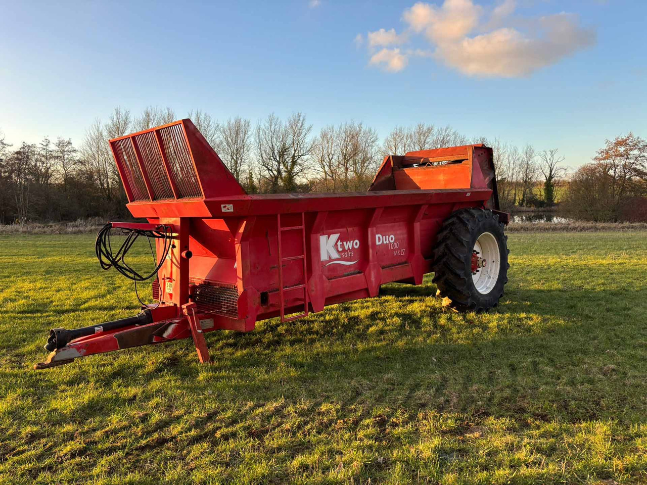 Ktwo Duo 1000 MK IV - Разпръсквач за оборски тор: снимка 1 Ktwo Duo 1000 MK IV - Разпръсквач за оборски тор: снимка 1