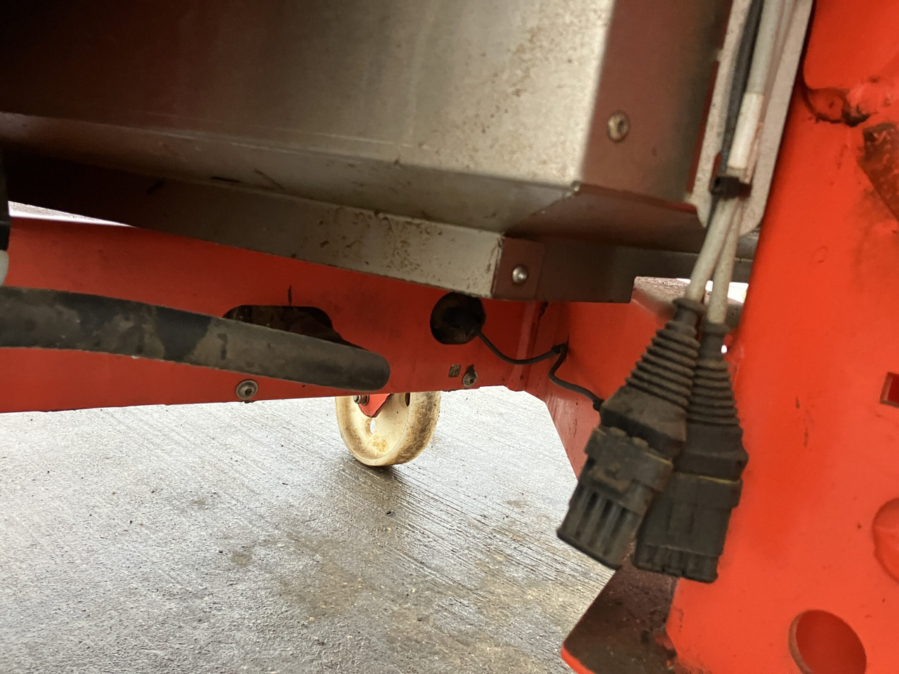 Тороразпръсквачка Kuhn Axis 40.2 H-EMC Varispread Pro: снимка 11