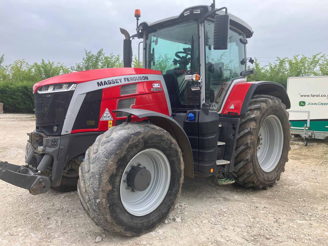 Massey Ferguson 8S.245 - Трактор: снимка 1 Massey Ferguson 8S.245 - Трактор: снимка 1