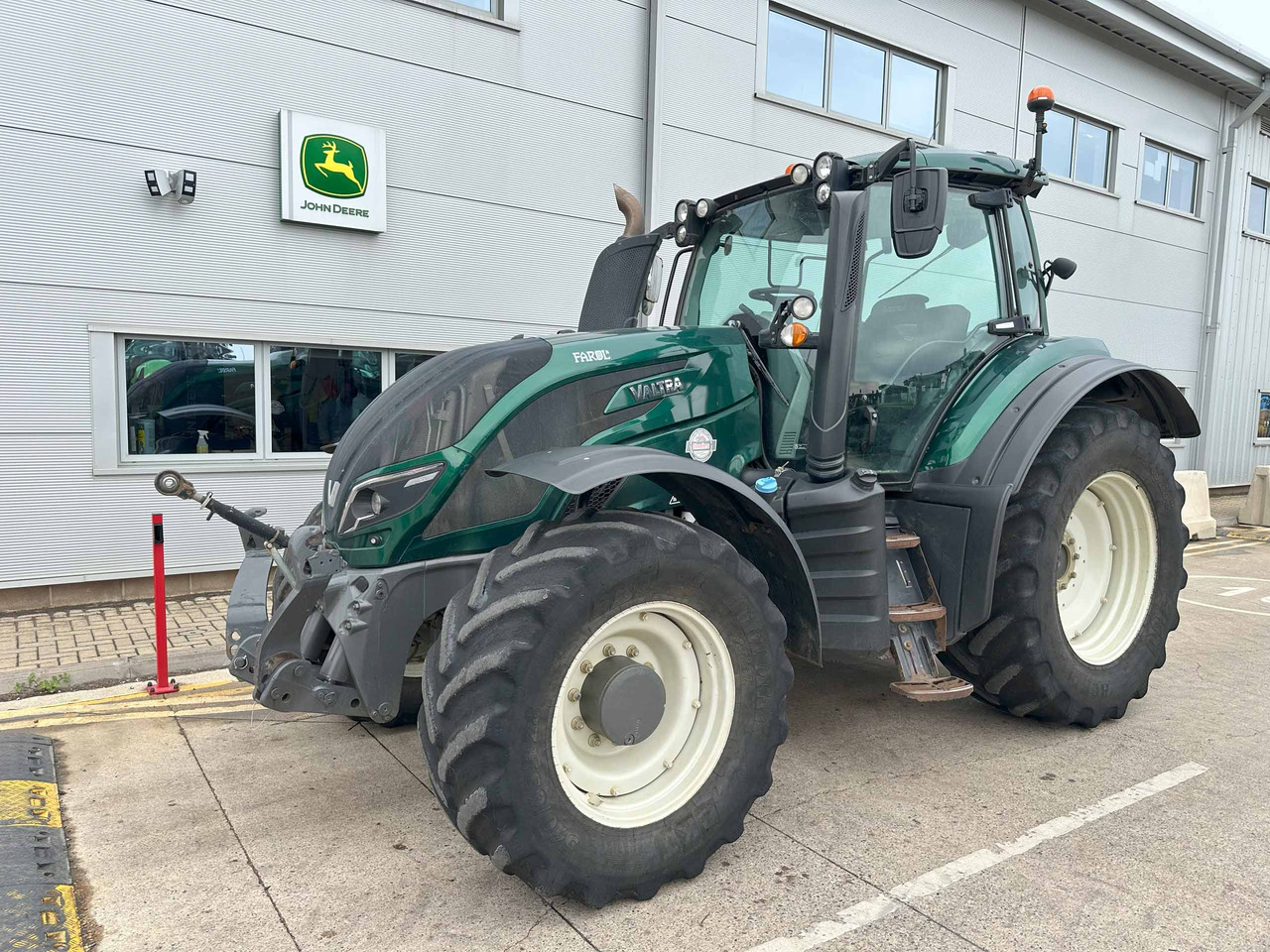 Valtra T174EV - Трактор: снимка 1 Valtra T174EV - Трактор: снимка 1