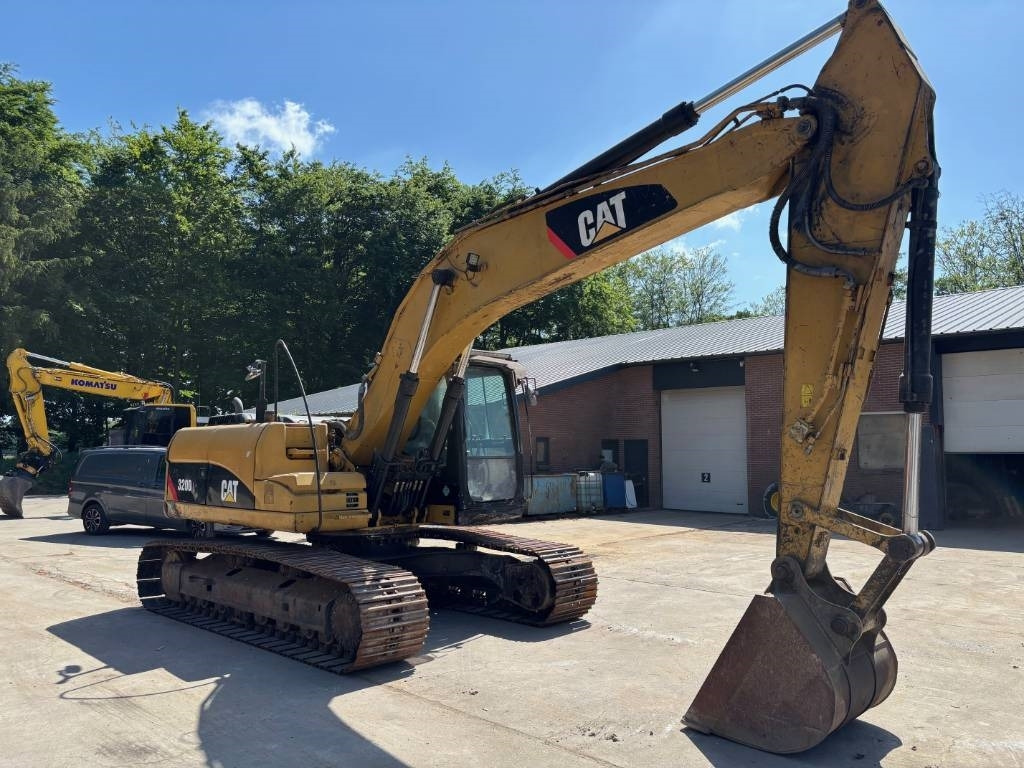 CAT 320 D L - Верижен багер: снимка 4 CAT 320 D L - Верижен багер: снимка 4