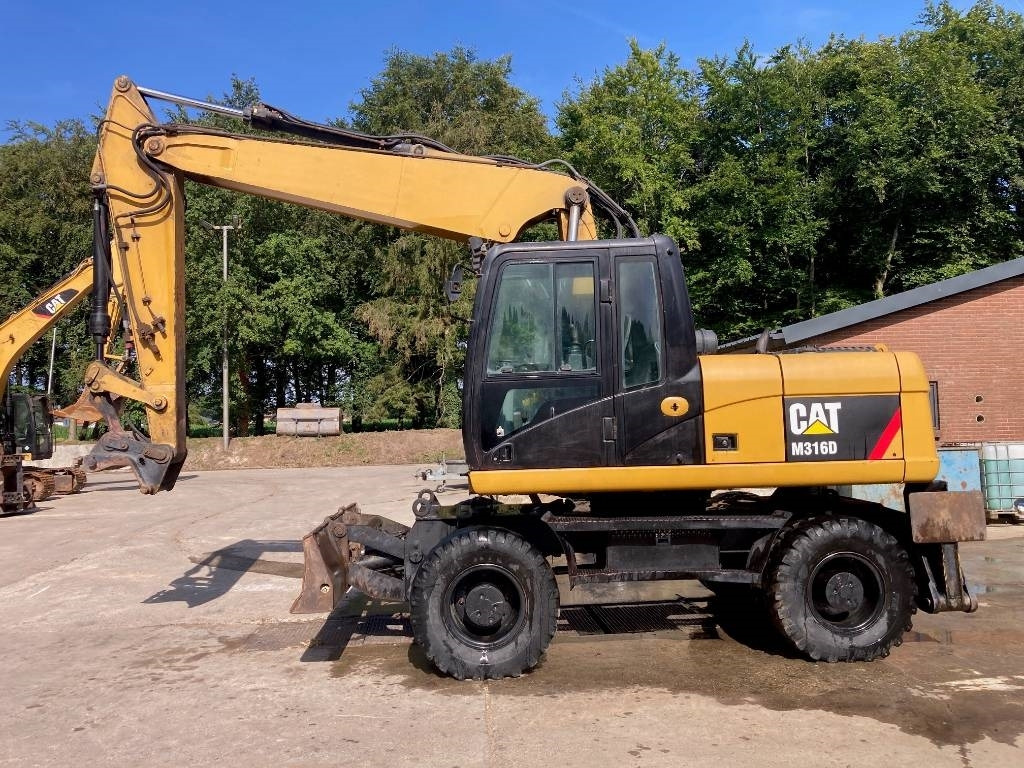 CAT M 316 D - Колесен багер: снимка 2 CAT M 316 D - Колесен багер: снимка 2