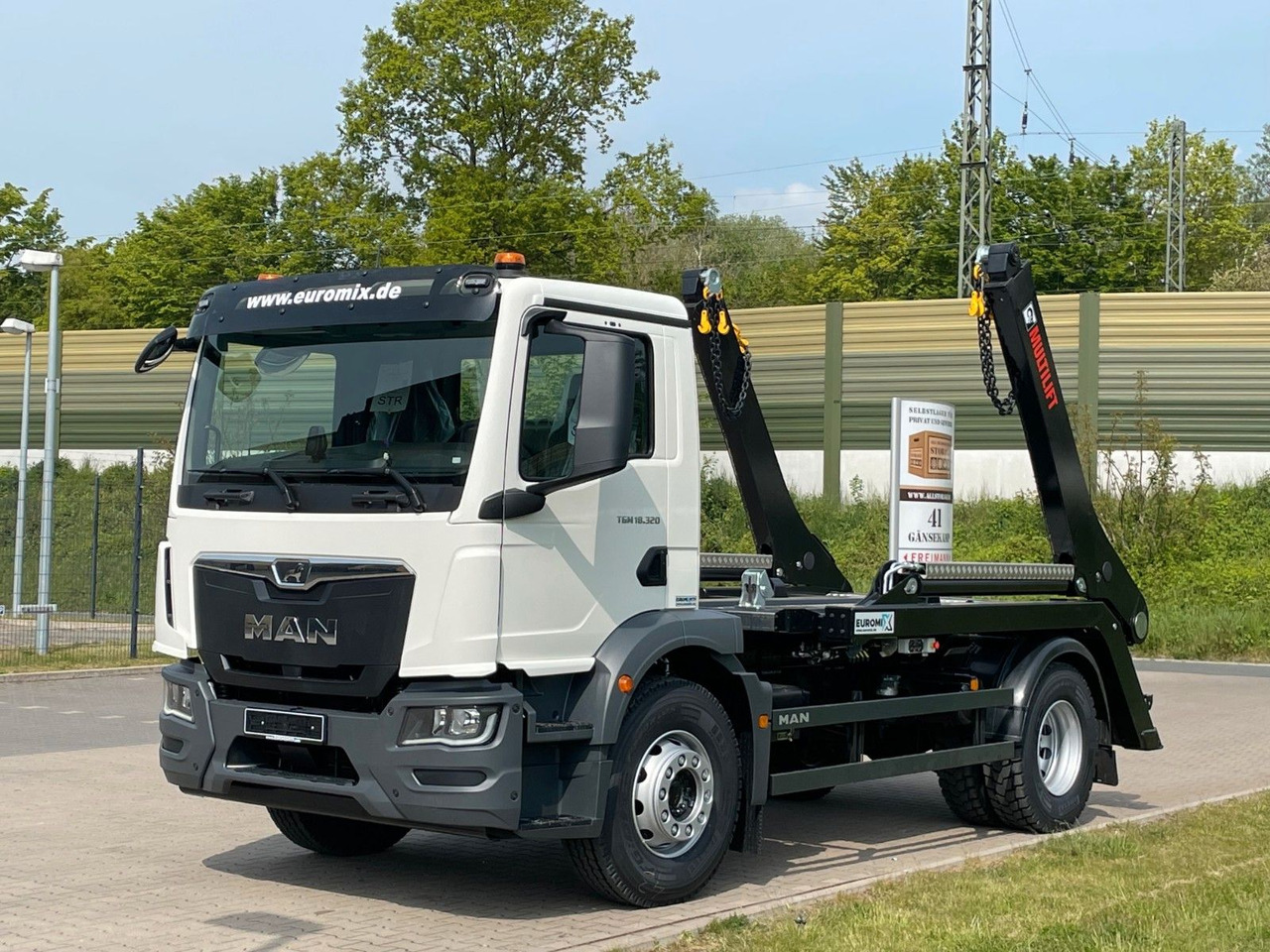 MAN TGM 18.320 4x2 Euro 6e Hiab Multilift Futura 12 - Самосвал камион, Камион с кран: снимка 1 MAN TGM 18.320 4x2 Euro 6e Hiab Multilift Futura 12 - Самосвал камион, Камион с кран: снимка 1