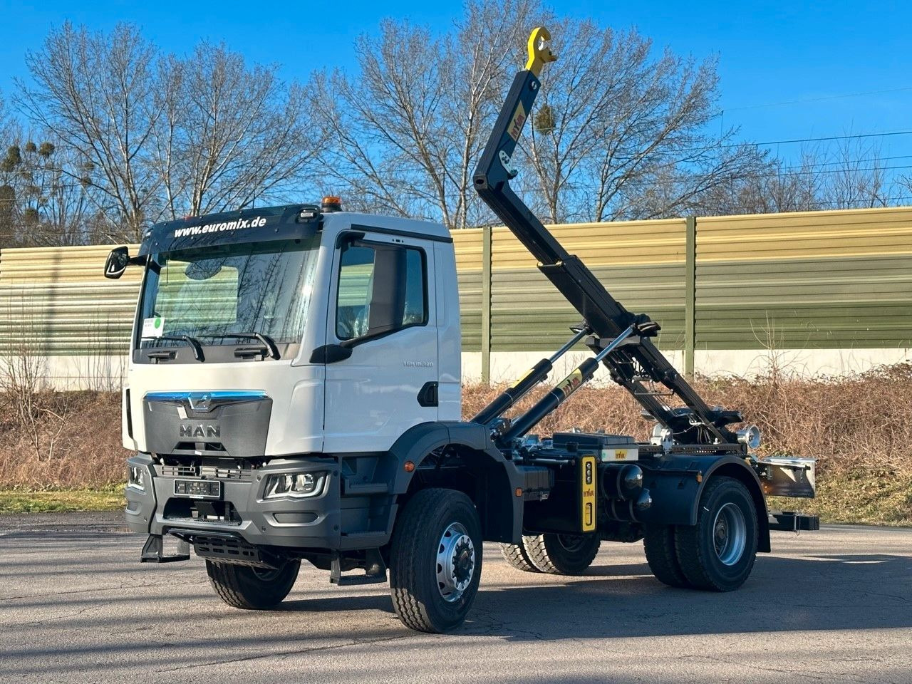 MAN TGM 18.320 4x4 Euro 6e Hyva 12-45 - Мултилифт с кука камион, Камион с кран: снимка 1 MAN TGM 18.320 4x4 Euro 6e Hyva 12-45 - Мултилифт с кука камион, Камион с кран: снимка 1