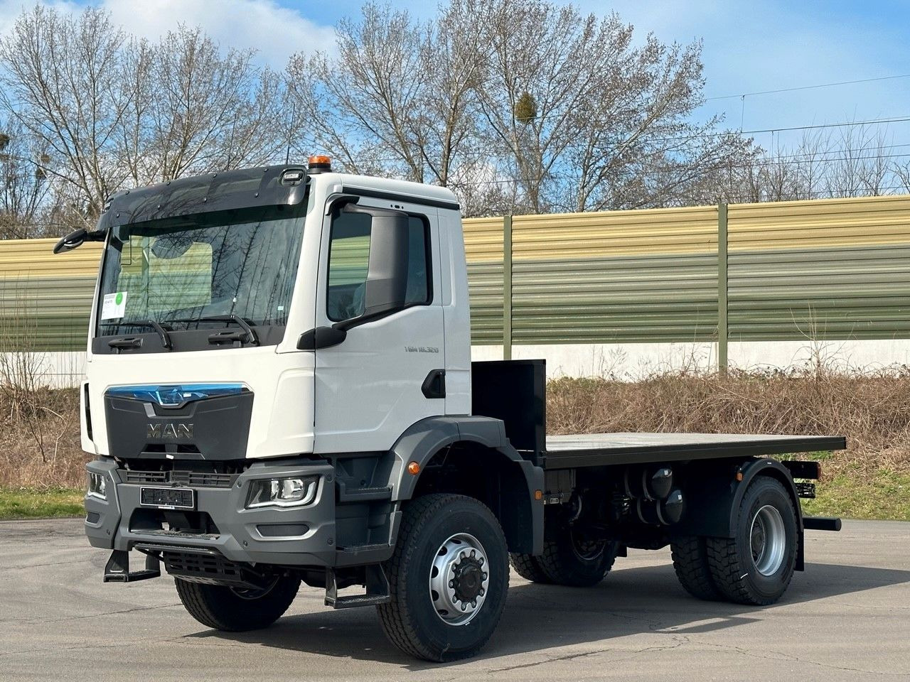 MAN TGM 18.320 4x4 Euro 6e Plato - Бордови камион: снимка 1 MAN TGM 18.320 4x4 Euro 6e Plato - Бордови камион: снимка 1